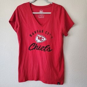 Taylor Swift's Fiancé V-neck Tee L